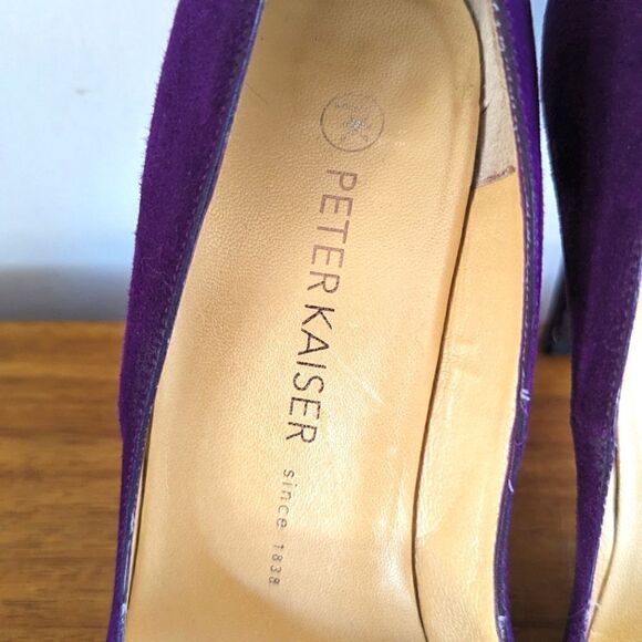Peter Kaiser Suede Heels UK 6 ½ US 9 Whimsigoth Dark Romantic Academia Coquette - Picture 3 of 8